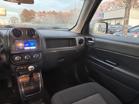 Used 2014 Jeep Patriot Sport w/ Power Value Group image 11