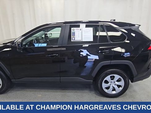 Used 2024 Toyota RAV4 LE AWD/4WD image 7