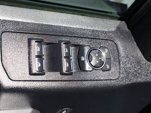 Used 2020 Ford F150 XLT w/ Equipment Group 302A Luxury AWD/4WD image 13