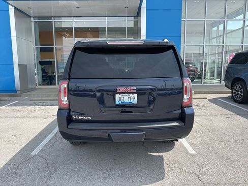 Used 2018 GMC Yukon SLT w/ Premium Edition AWD/4WD image 5