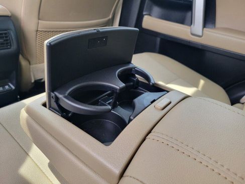 Used 2020 Toyota 4Runner SR5 Premium w/ Moonroof Package RWD image 26