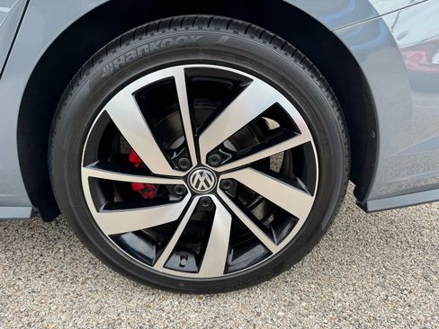 Used 2021 Volkswagen Jetta GLI image 10