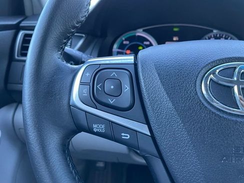 Used 2015 Toyota Camry XLE FWD image 13