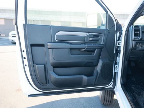 New 2026 RAM 5500 Tradesman w/ Chrome Appearance Group image 11