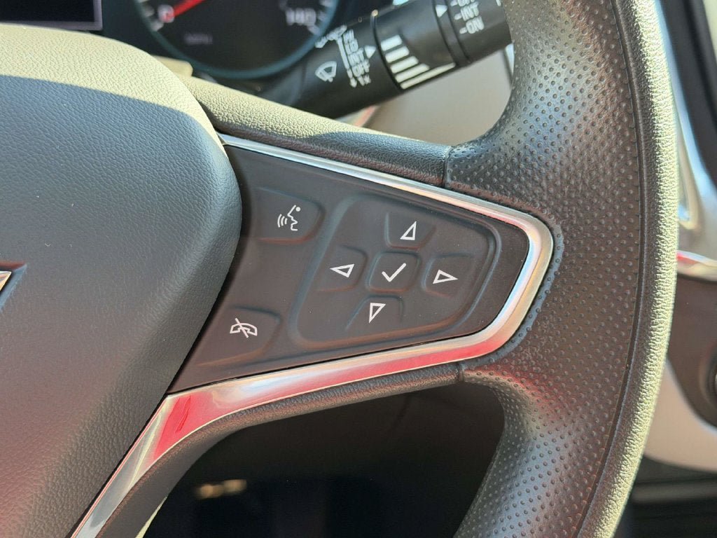 Used 2023 Chevrolet Equinox LS FWD image 21