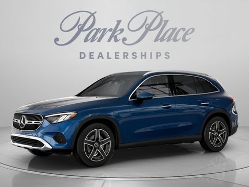 Certified 2026 Mercedes-Benz GLC 300 image 2