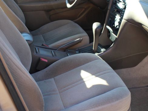 Used 2000 Toyota Camry LE image 11