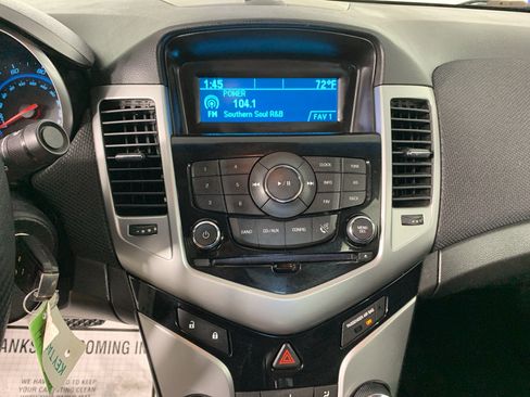 Used 2014 Chevrolet Cruze LT image 60