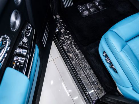 Used 2023 Rolls-Royce Phantom Sedan image 20