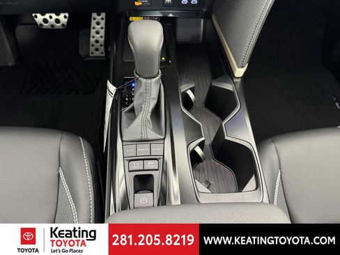 New 2026 Toyota Camry SE image 9