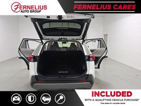 Used 2019 Toyota RAV4 Limited w/ Limited Grade Weather Package image 11