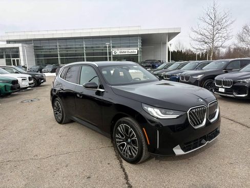 Used 2025 BMW X3 xDrive30i w/ Premium Package image 1