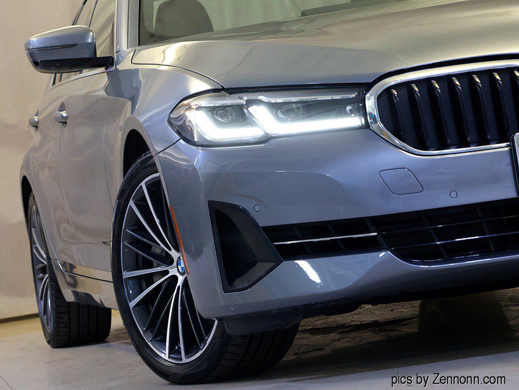 Certified 2023 BMW 540i xDrive w/ Premium Package AWD/4WD image 4