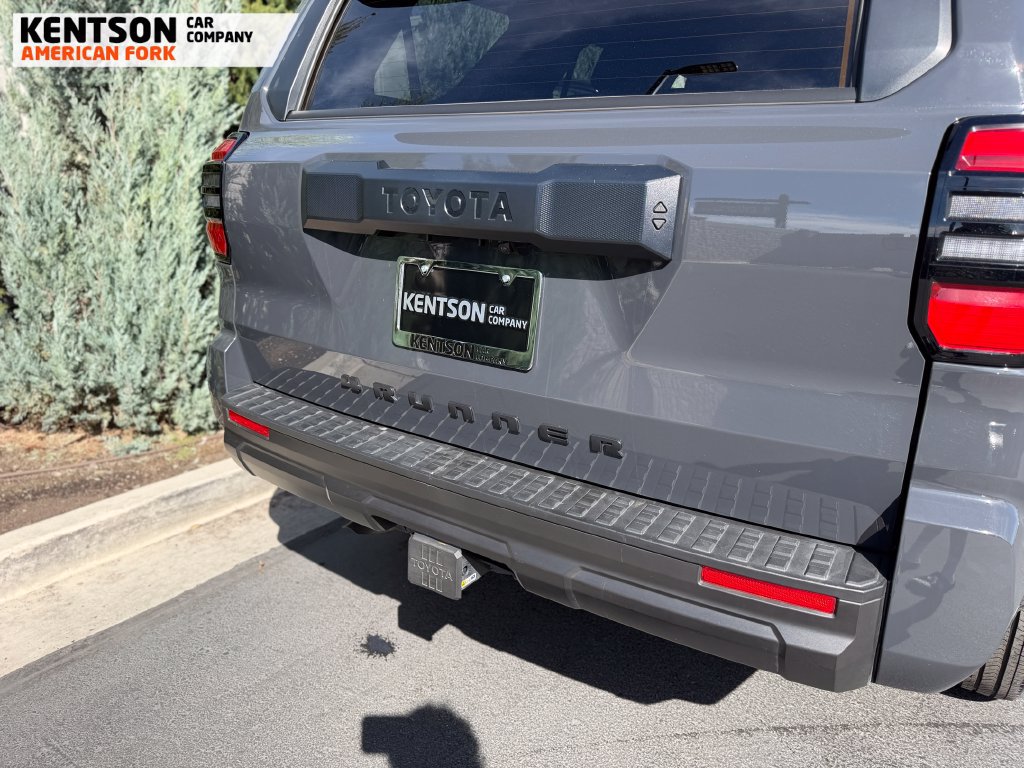 Used 2026 Toyota 4Runner SR5 AWD/4WD image 35