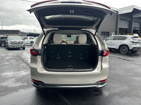 Certified 2024 MAZDA CX-90 Plug-In Hybrid w/ Premium Pkg AWD/4WD image 11