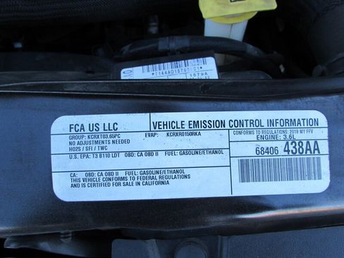 Used 2019 Dodge Grand Caravan SXT image 29