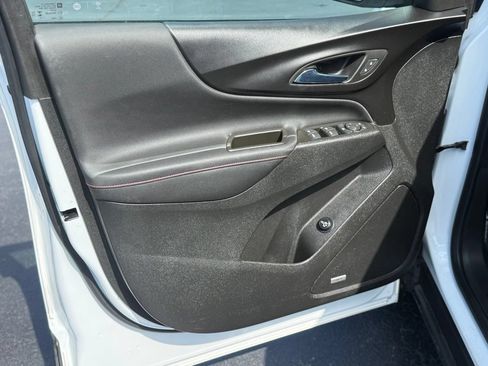 Used 2023 Chevrolet Equinox RS w/ RS Leather Package AWD/4WD image 13