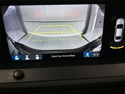 Used 2025 Honda Accord EX-L image 6