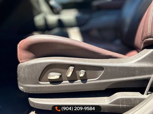 Used 2020 Cadillac XT6 Premium Luxury image 12