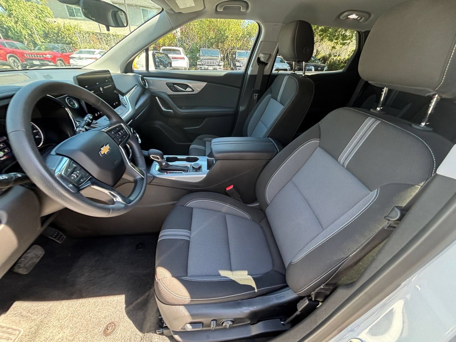 Used 2026 Chevrolet Blazer LT FWD image 27