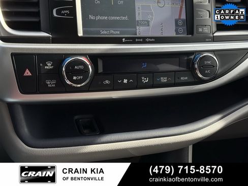 Used 2017 Toyota Highlander XLE image 18