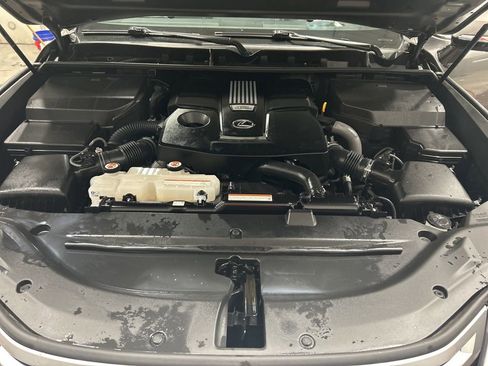 Used 2023 Lexus LX 600 4WD w/ Ultra Luxury Package image 10