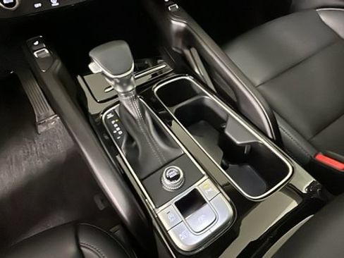 Used 2025 Kia Telluride S FWD image 21