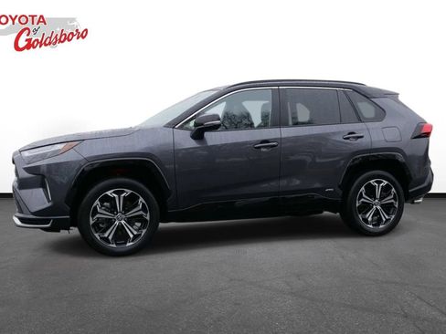 Used 2025 Toyota RAV4 XSE image 9