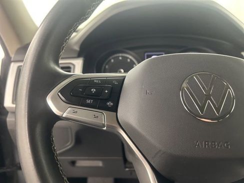 Used 2021 Volkswagen Atlas SE w/ Panoramic Sunroof Package image 11