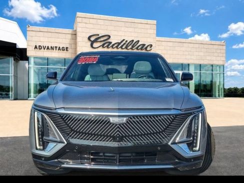 Certified 2024 Cadillac Lyriq Luxury RWD image 5