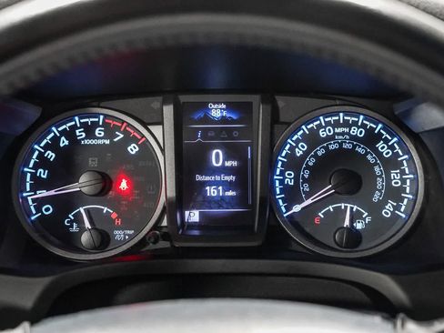 Certified 2020 Toyota Tacoma TRD Off-Road w/ Technology Package AWD/4WD image 24
