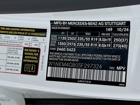 Used 2025 Mercedes-Benz GLC 300 image 31