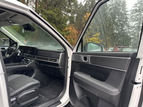 Used 2025 Hyundai Santa Fe XRT image 11