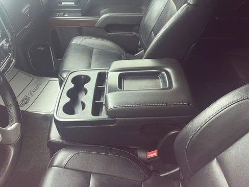Used 2015 GMC Sierra 1500 SLT w/ SLT Crew Cab Value Package AWD/4WD image 4