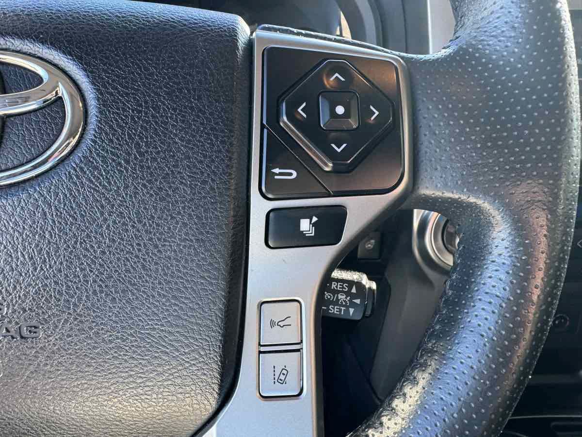 Used 2023 Toyota 4Runner Limited RWD image 21