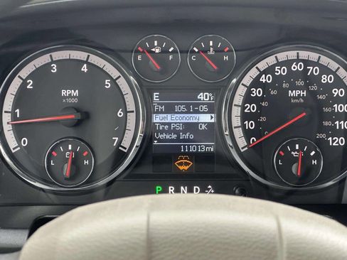 Used 2011 RAM 1500 Classic SLT image 24