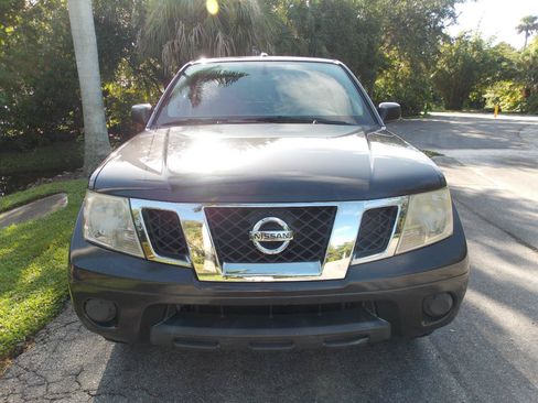 Used 2015 Nissan Frontier SV AWD/4WD image 11