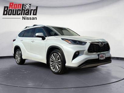 Used 2022 Toyota Highlander Platinum