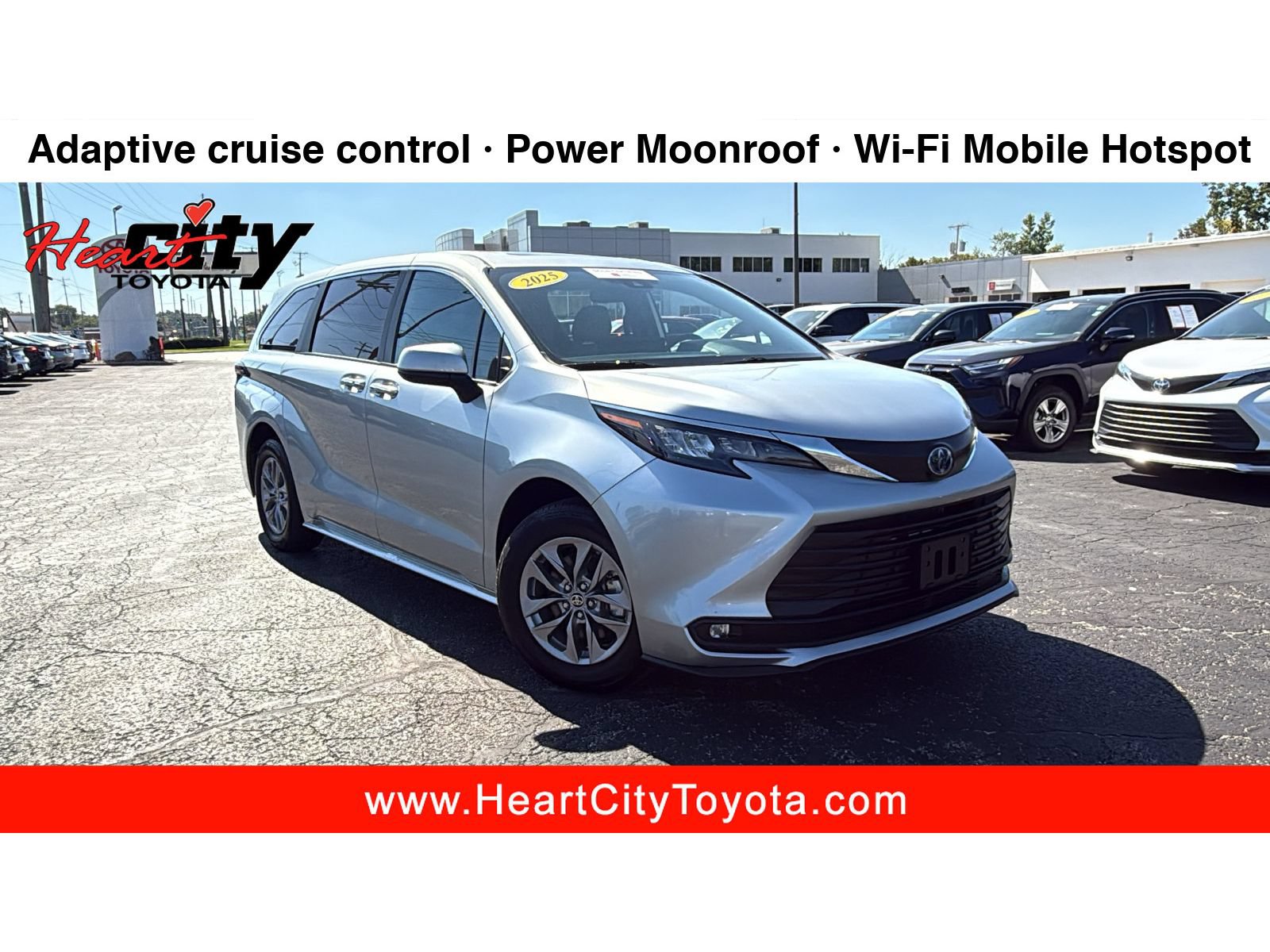 Certified 2025 Toyota Sienna XLE FWD image 1