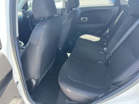 Used 2017 Kia Soul FWD image 32