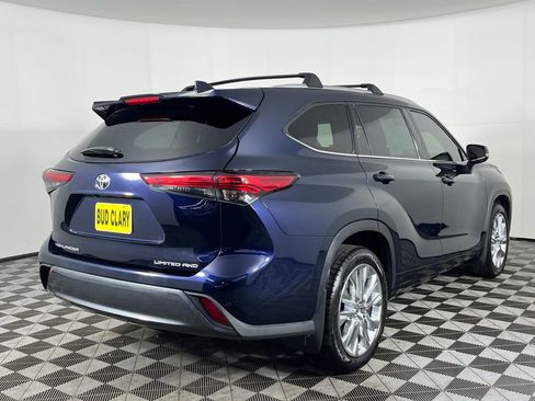 Used 2021 Toyota Highlander Limited image 6