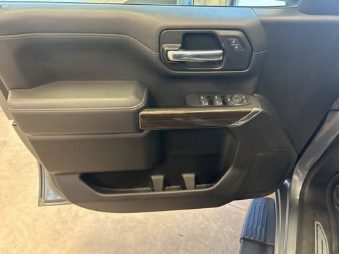 Used 2022 Chevrolet Silverado 1500 RST image 15