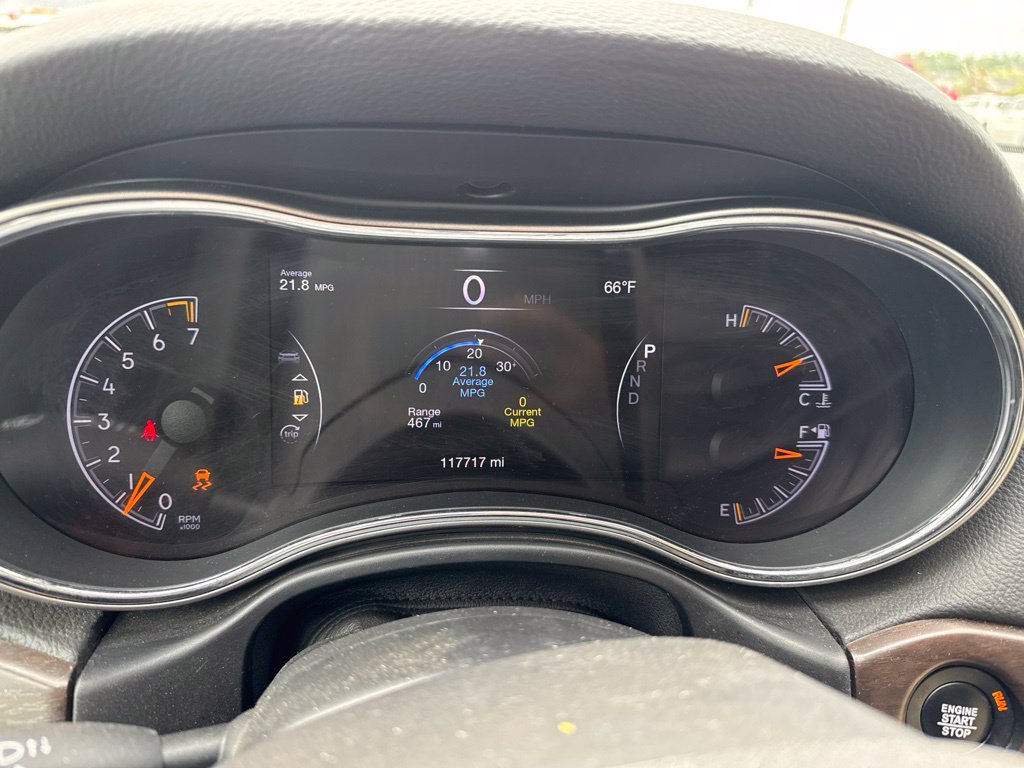 Used 2018 Jeep Grand Cherokee Limited AWD/4WD image 7