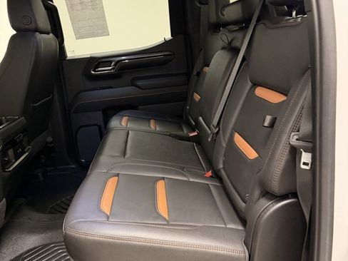 Used 2022 GMC Sierra 1500 AT4 w/ AT4 Preferred Package image 23