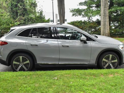 Used 2023 Mercedes-Benz EQE 350+ 4MATIC SUV w/ Exclusive Trim Package image 8