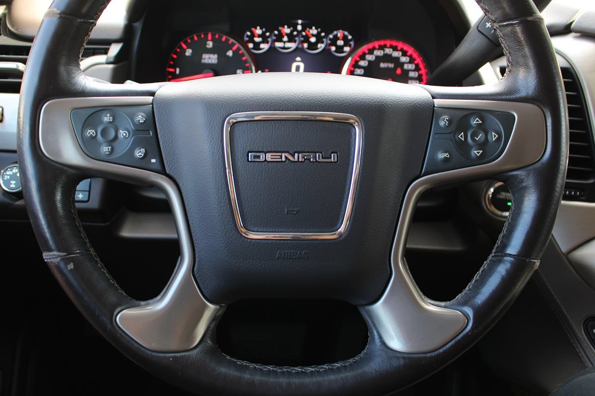 Used 2016 GMC Yukon XL Denali w/ Open Road Package AWD/4WD image 28