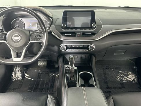 Used 2024 Nissan Altima 2.5 SR FWD image 18