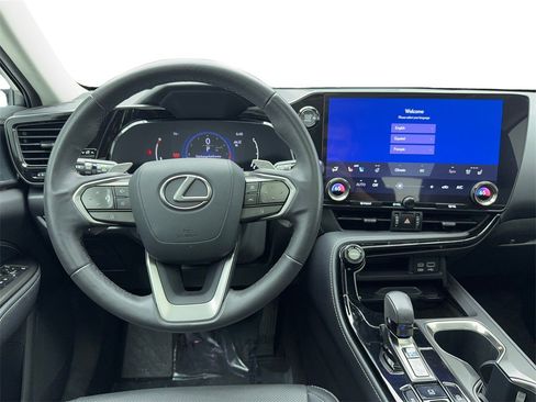 Used 2023 Lexus NX 250 FWD w/ Premium Package image 18