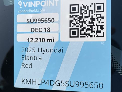 Used 2025 Hyundai Elantra Limited image 27