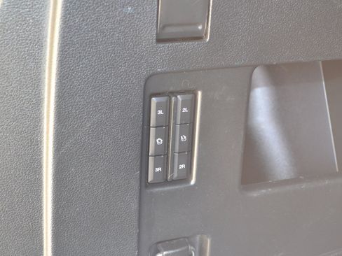 Used 2020 Ford Expedition Limited w/ Equipment Group 303A image 9